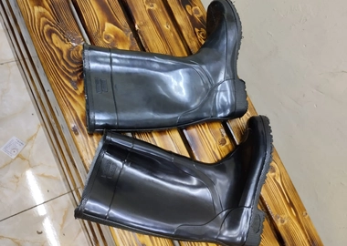 Light duty gumboots