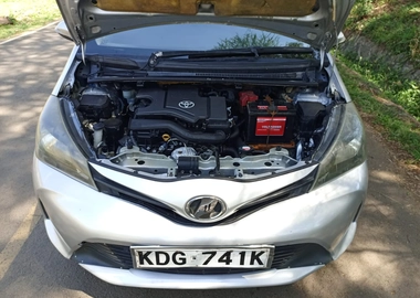 TOYOTA VITZ