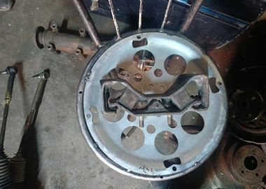Subaru manual transmission gear mount