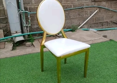 Elegant Dining Seats – Only Ksh 10,000!