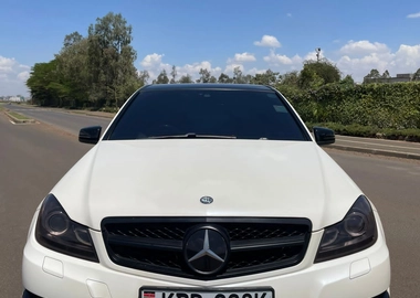 2013 Mercedes-Benz C-Class Avantgarde