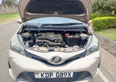 2016 Toyota vitz