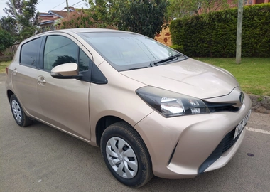 2016 Toyota vitz