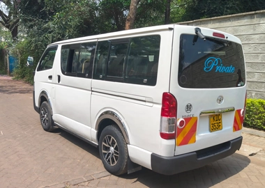 TOYOTA HIACE 7L