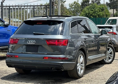 AUDI Q7 S_LINE QUATTRO 2019 MODEL