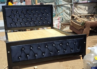 5*6 design velvex dark blue bed