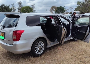 Toyota fielder