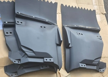 Isuzu 700p front mudguard