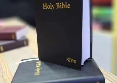 NIV  Holy Bible Black