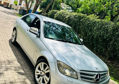 Mercedes Benz C200