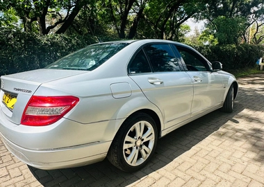 Mercedes Benz C200