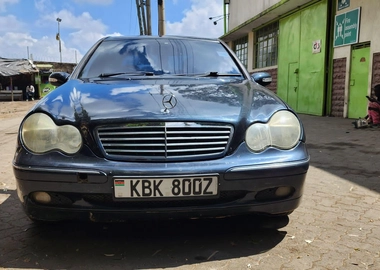 Mercedes Benz C200
