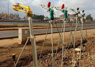 High pressure rain guns