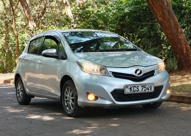 Toyota vitz 2012