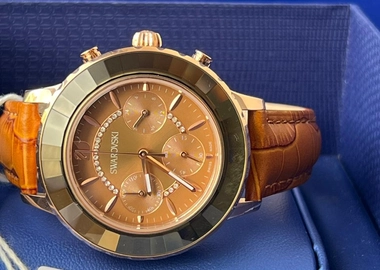 Swarovski leather design watch