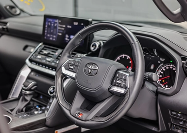 Toyota land cruiser LC300