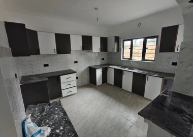 4 bedroom 3 ensuite bungalow