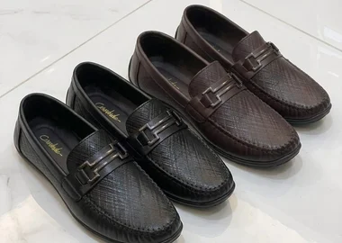 Official design loafers