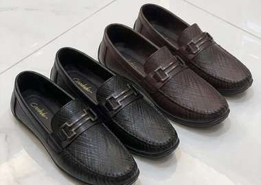 Official design loafers