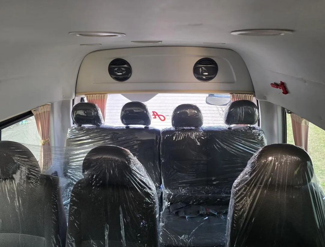 Toyota Hiace Commuter van