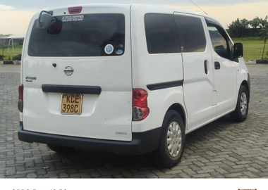 Nissan NV 200