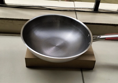 Honey Comb stainless steel wok pan