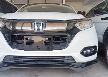 Honda Vezel Hybrid white 2018