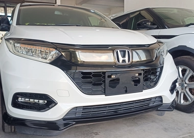 Honda Vezel Hybrid white 2018