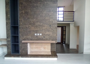 4-Bedroom Townhouse to Let in Tilisi