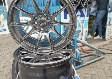 17/5/10/100/114.3 offset rims