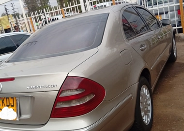 KDJ Mercedes Benz E250