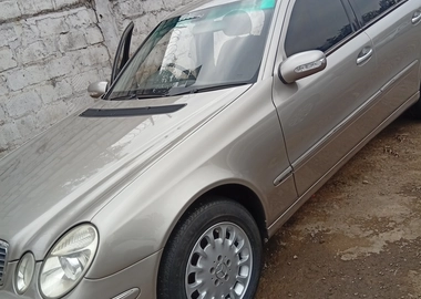 KDJ Mercedes Benz E250