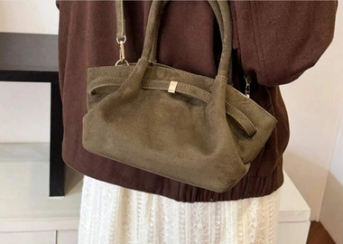 Velvet tote bag