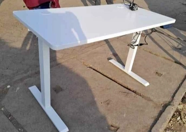Electric office desk