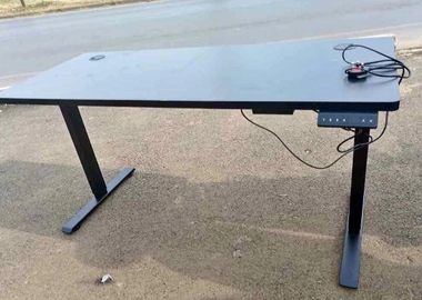 Electric office desk