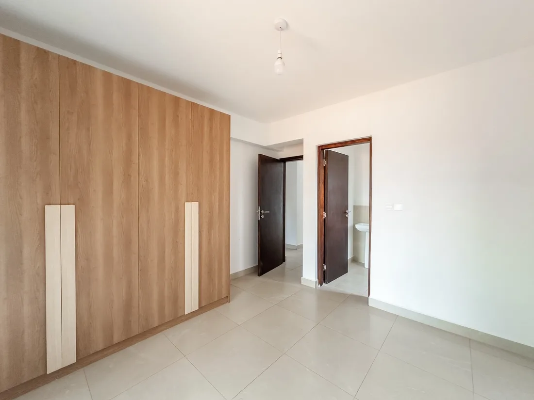 Studios, 1, 2 & 3 Bedroom Apartments for Sale in Rossyln