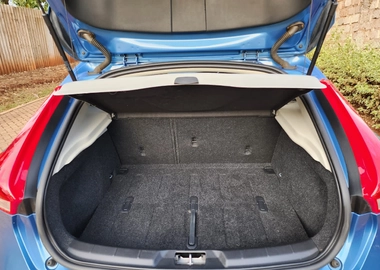 Volvo v40T4