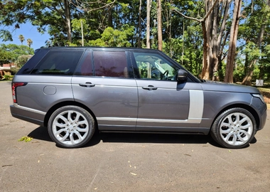 Range Rover autobiography