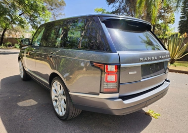 Range Rover autobiography