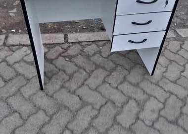 1meter office desk