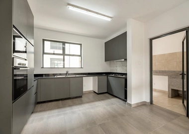 4 Bedroom Duplexes to Let in Rosslyn