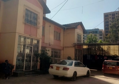 100 by 100 Plot for Sale at Parklands
