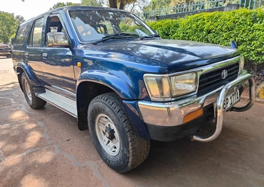 Toyota Hilux Surf 2005 Blue