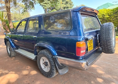 Toyota Hilux Surf 2005 Blue