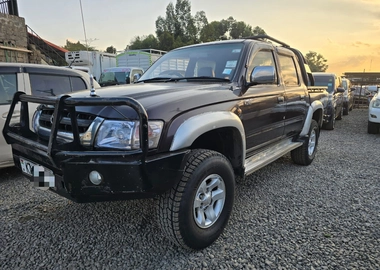 2003 Toyota Hilux Double Cab Local