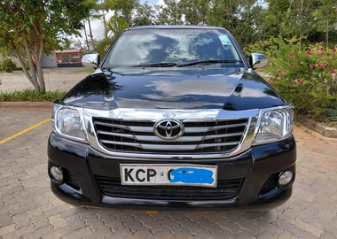2010 TOYOTA HILUX DOUBLE CABIN