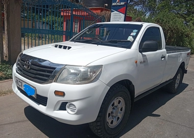 TOYOTA HILUX SINGLE CAB