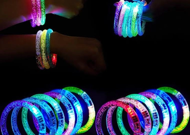 Glowing sticks bracelets