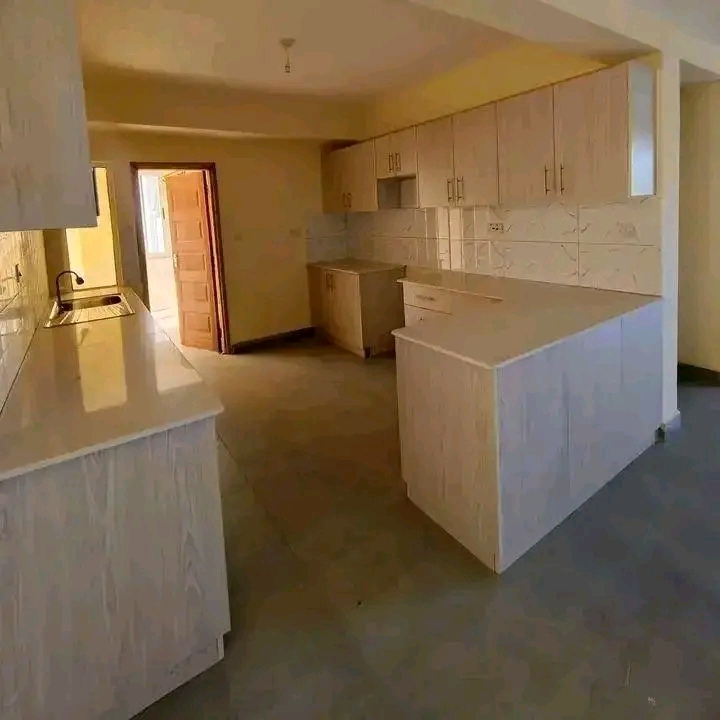 3bedroom to let in naivasha road