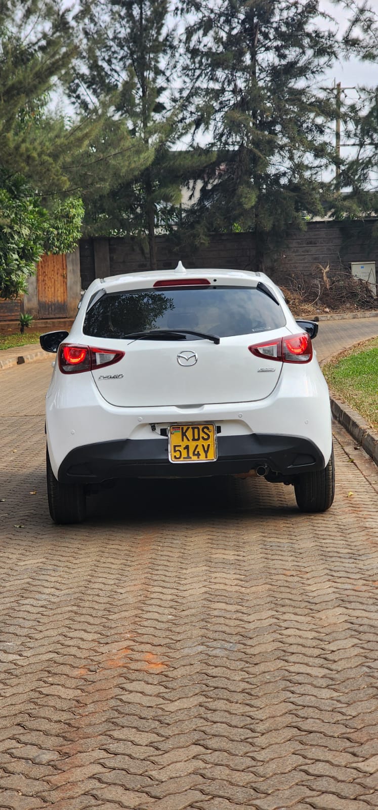 Mazda demio